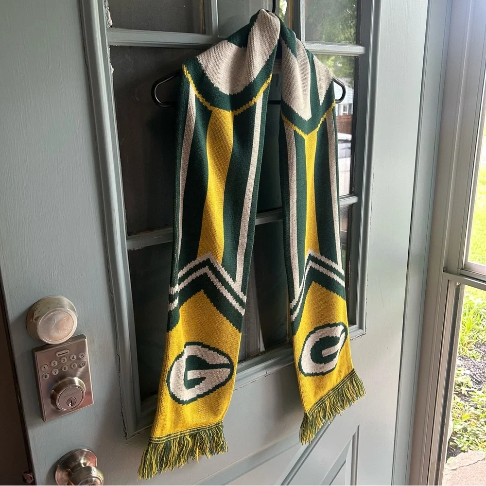 Green Bay Packers Logo Reversible Scarf NFL Rally Rag Fringe Unisex Green Yellow